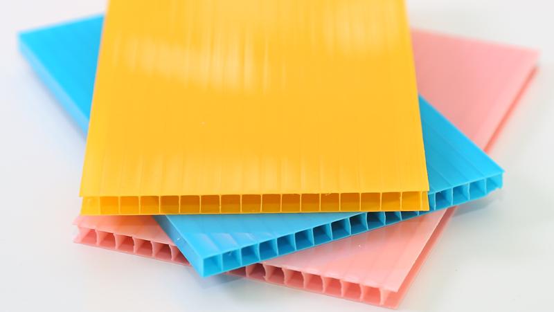 PC板材、FRP采光板、亞克力、PVC等的優(yōu)劣勢(shì)分析